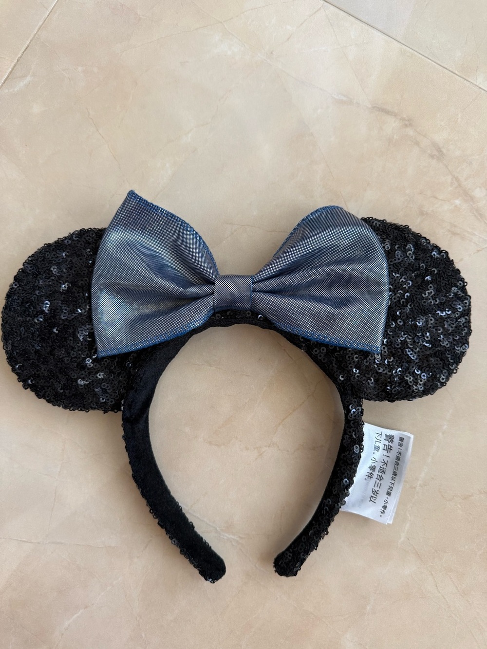 Disney Parks Minnie Mouse sequined ear headband
